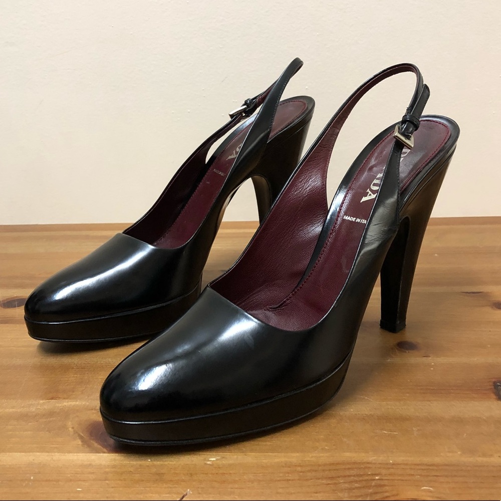 PRADA PATENT SLING BACK HEELS SIZE: 10